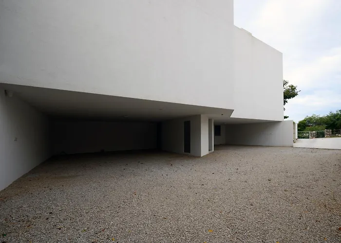 Vila Villaarh